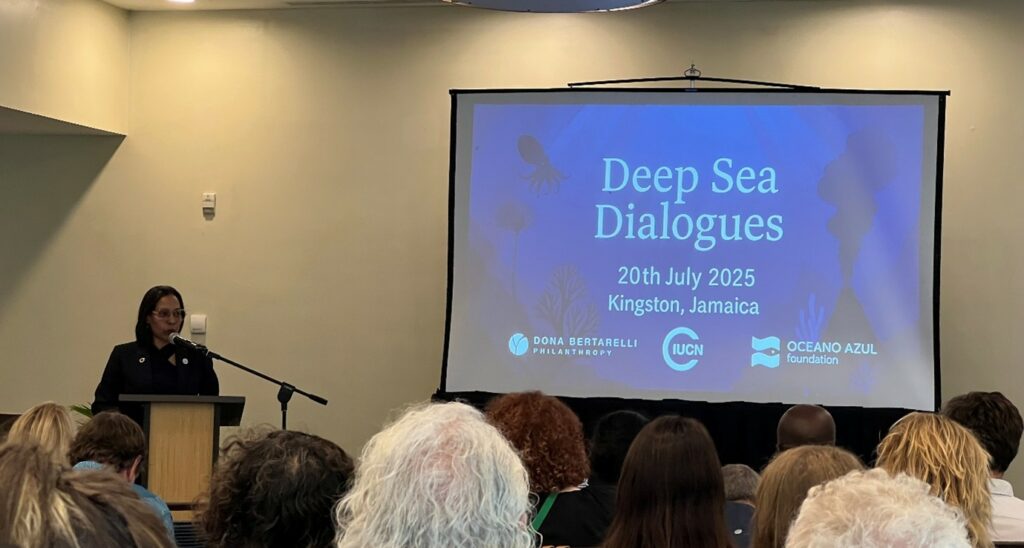 Secretary-General Leticia Reis de Carvalho speaking at the Deep Sea Dialogues side event, hosted by IUCN, Dona Bertarelli Philanthropy, and Oceano Azul Foundation (Source: Emil W. Hildebrand)
