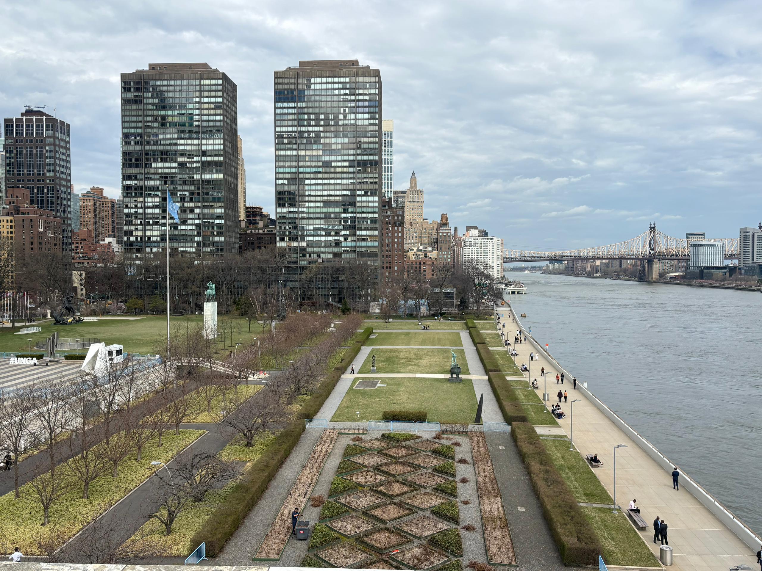 With the final two days mainly dedicated to closed-door informal informals, I took the opportunity to step away from the conference rooms for some fresh air (Photo: Wenwen Lyu)